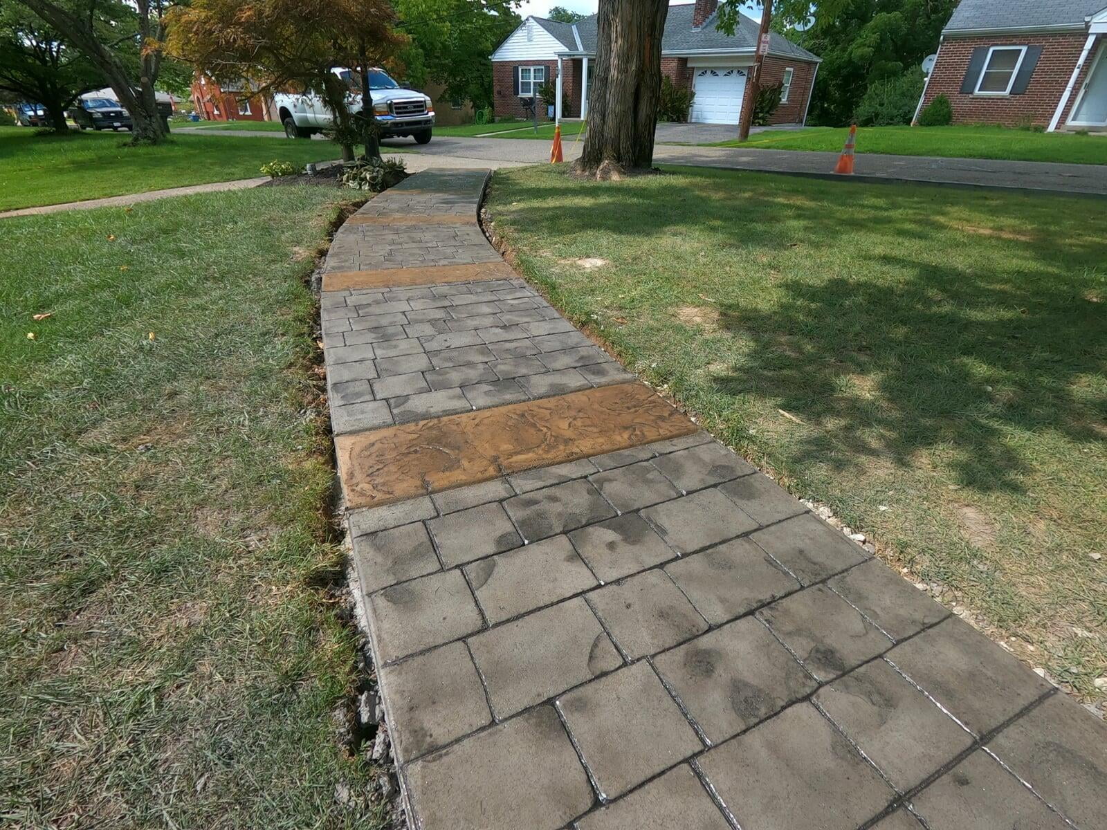 Decorative Cobblestone Concrete Sidewalk