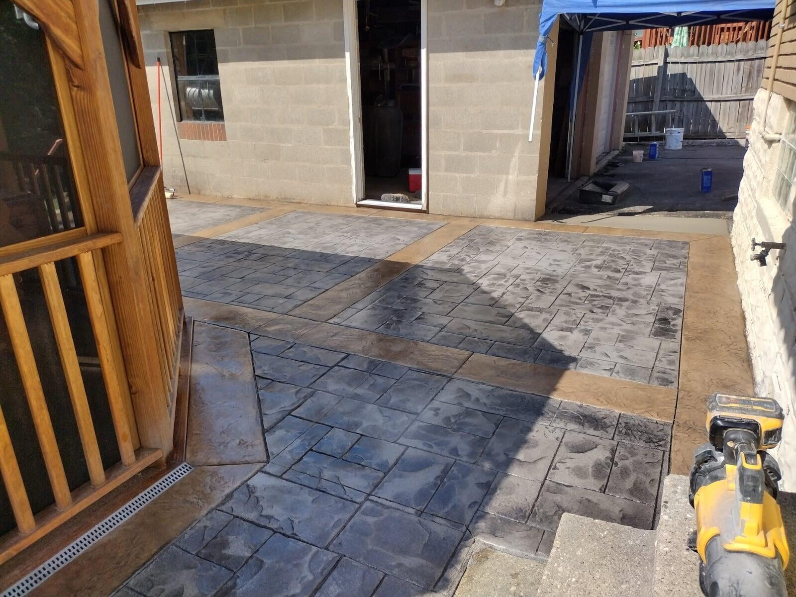 Decorative Stamped Concrete | Ashlar Slate with Borders